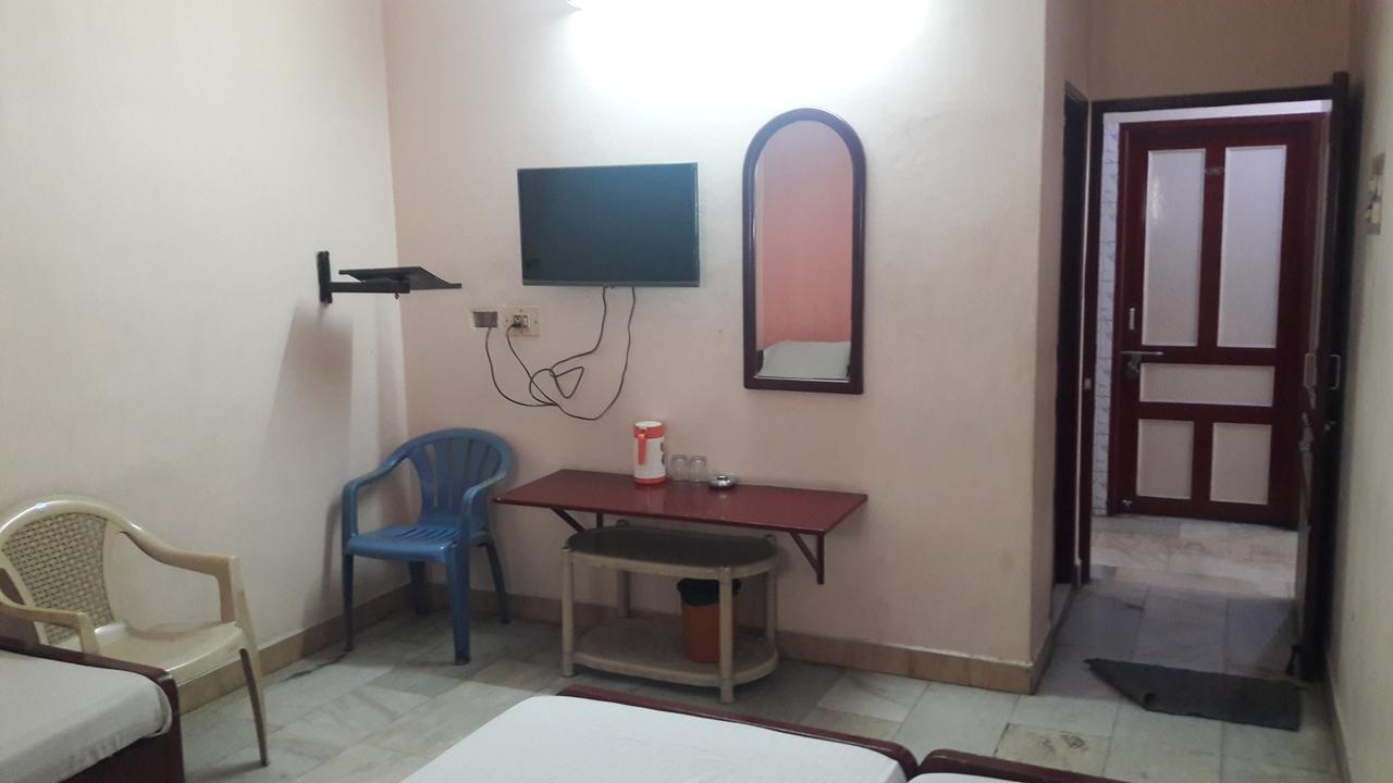 Raamlaxmi Guest House 钦奈 外观 照片